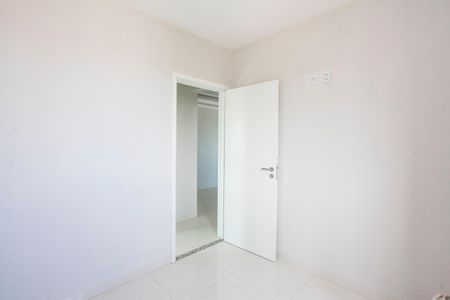 Quarto  de apartamento para alugar com 2 quartos, 65m² em Santa Mônica, Uberlândia