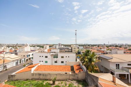 Vista do Quarto  de apartamento para alugar com 2 quartos, 65m² em Santa Mônica, Uberlândia