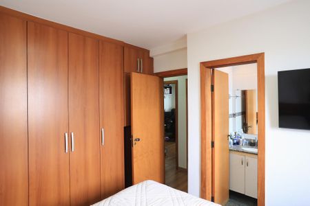 Apartamento à venda com 159m², 3 quartos e 2 vagasSuíte