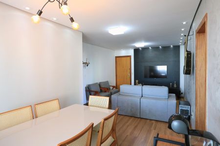 Sala de apartamento à venda com 3 quartos, 159m² em Sagrada Família, Belo Horizonte