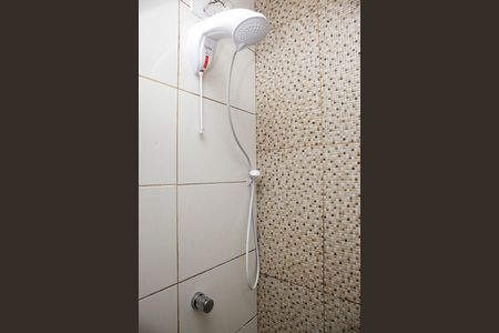 Banheiro de apartamento à venda com 1 quarto, 42m² em Centro Histórico, Porto Alegre