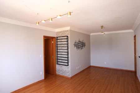 Sala de apartamento para alugar com 3 quartos, 85m² em Sagrada Família, Belo Horizonte