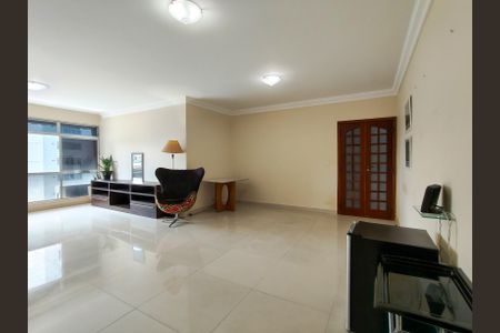 Sala de apartamento para alugar com 3 quartos, 131m² em Tijuca, Rio de Janeiro