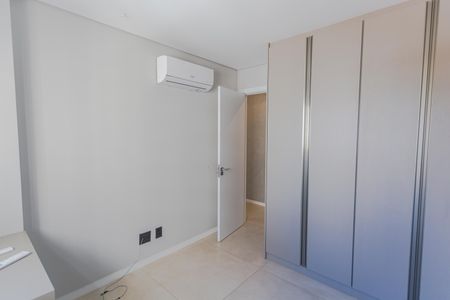 Quarto 1 de apartamento para alugar com 2 quartos, 70m² em Lourdes, Belo Horizonte