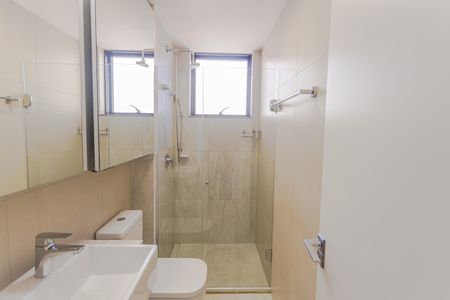 Banheiro da Suíte de apartamento para alugar com 2 quartos, 70m² em Lourdes, Belo Horizonte