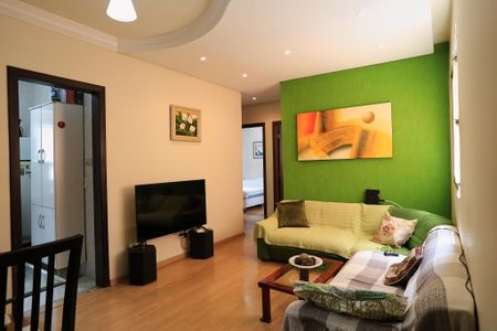 Sala de apartamento à venda com 3 quartos, 75m² em Sagrada Família, Belo Horizonte