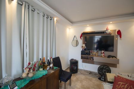 Sala de casa para alugar com 2 quartos, 250m² em Porto Velho, São Gonçalo