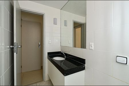 Apartamento à venda com 106m², 3 quartos e 1 vaga Apartamento à venda com 106m², 3 quartos e 1 vagaBanheiro Suite 2