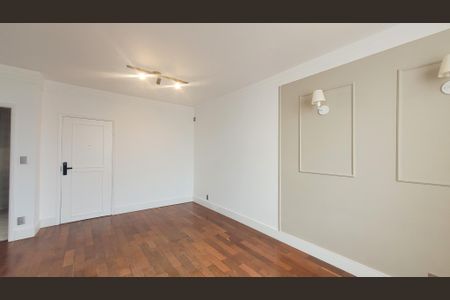 Sala de apartamento para alugar com 3 quartos, 97m² em Cambuí, Campinas