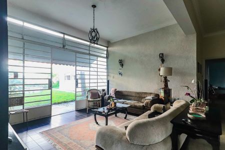 Sala de casa à venda com 4 quartos, 1500m² em Butantã, São Paulo