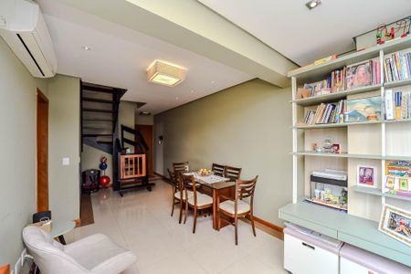 Sala de apartamento à venda com 3 quartos, 222m² em São João, Porto Alegre