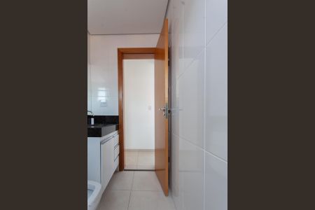 Apartamento à venda com 85m², 3 quartos e 2 vagas Apartamento à venda com 85m², 3 quartos e 2 vagasBanheiro Social