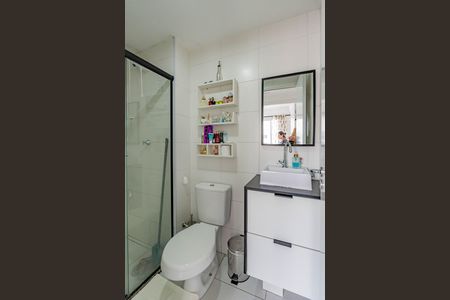 Banheiro de apartamento à venda com 2 quartos, 33m² em Parque Fongaro, São Paulo