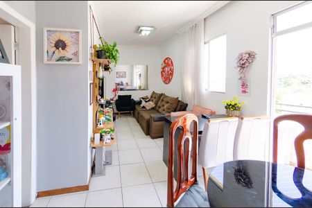 Sala de apartamento à venda com 3 quartos, 84m² em Alto Caiçaras, Belo Horizonte
