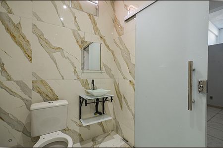 Banheiro  de casa para alugar com 1 quarto, 69m² em Nova Vista, Belo Horizonte