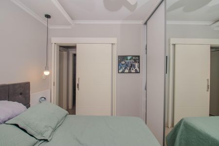 Quarto 1 de casa para alugar com 3 quartos, 210m² em Sarandi, Porto Alegre