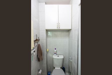 Apartamento para alugar com 98m², 2 quartos e sem vaga Apartamento para alugar com 98m², 2 quartos e sem vagaBanheiro da suíte