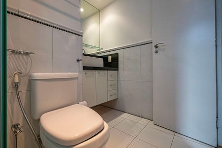 Suíte 1 - Banheiro de apartamento à venda com 2 quartos, 76m² em Paraíso, São Paulo