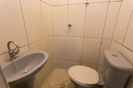 Banheiro de apartamento para alugar com 1 quarto, 27m² em Vila Matilde, São Paulo