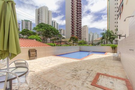 Apartamento para alugar com 102m², 3 quartos e 2 vagas Apartamento para alugar com 102m², 3 quartos e 2 vagasÁrea comum - Piscina