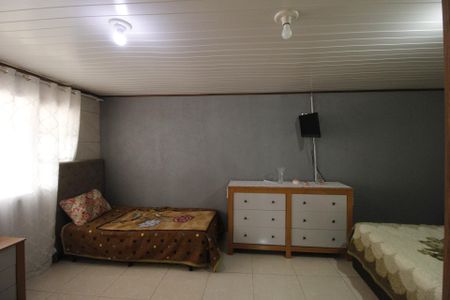 Quarto 1 de casa para alugar com 1 quarto, 60m² em Morro Santana, Porto Alegre