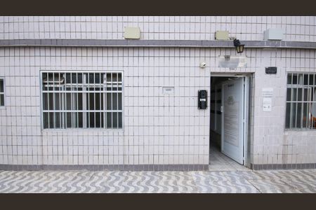 Fachada do bloco de apartamento para alugar com 1 quarto, 55m² em Canto do Forte, Praia Grande