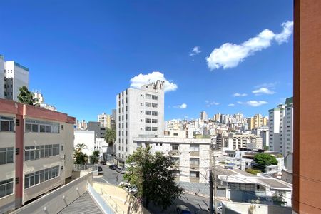 Vista da Suite de apartamento à venda com 3 quartos, 98m² em Coracao de Jesus, Belo Horizonte