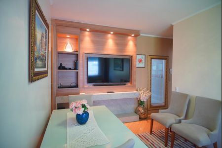 Sala de apartamento à venda com 2 quartos, 60m² em Bom Jesus, Porto Alegre