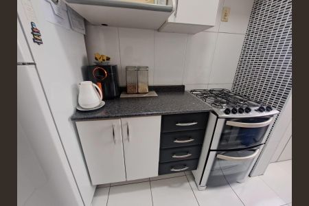 Cozinha de apartamento à venda com 2 quartos, 65m² em Piratininga, Osasco