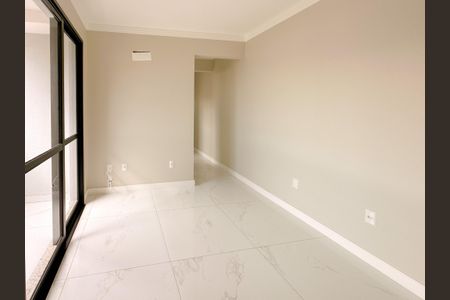 Sala de TV de apartamento para alugar com 2 quartos, 100m² em Flor de Nápolis, São José
