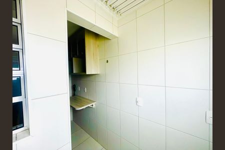 Apartamento para alugar com 60m², 2 quartos e 1 vagaÁrea de Serviço
