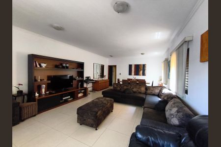 Sala de casa à venda com 3 quartos, 299m² em Vila Mariana, São Paulo