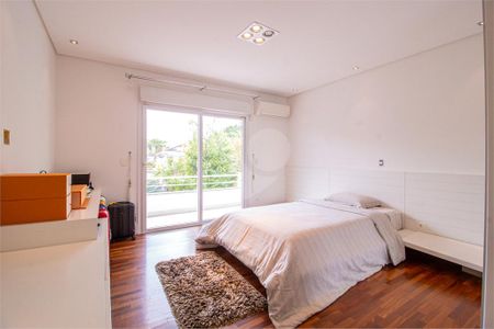 Casa à venda com 4 quartos, 451m² em Jardim Cordeiro, São Paulo