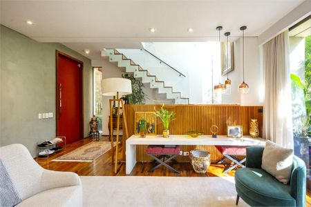 Casa à venda com 4 quartos, 481m² em Jardim dos Estados, São Paulo