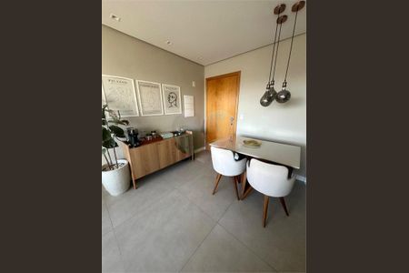 Apartamento à venda com 2 quartos, 61m² em Camaquã, Porto Alegre