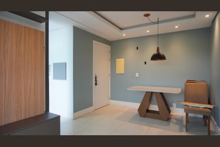 Sala  de apartamento à venda com 2 quartos, 70m² em Medianeira, Porto Alegre