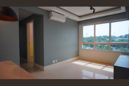 Sala  de apartamento à venda com 2 quartos, 70m² em Medianeira, Porto Alegre