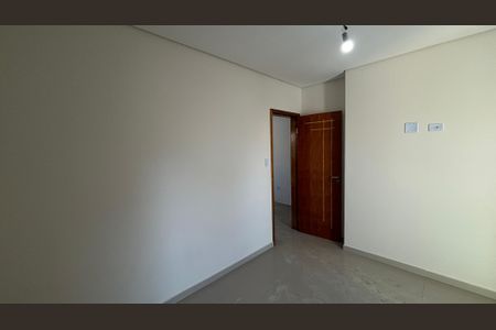Suite de apartamento à venda com 3 quartos, 52m² em Vila Mazzei, Santo André