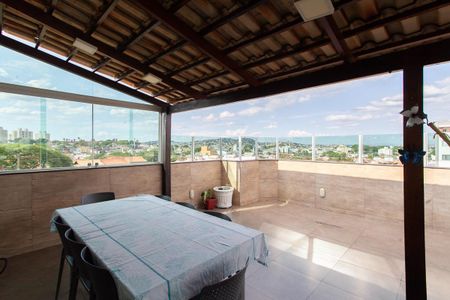 Apartamento à venda com 160m², 4 quartos e 2 vagasCobertura