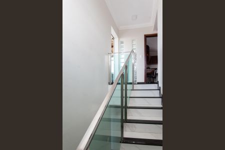 Apartamento à venda com 160m², 4 quartos e 2 vagasEscada