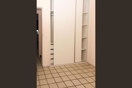 Apartamento para alugar com 133m², 3 quartos e 2 vagasQuarto 2