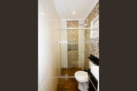 Banheiro de kitnet/studio para alugar com 1 quarto, 12m² em Caiçaras, Belo Horizonte