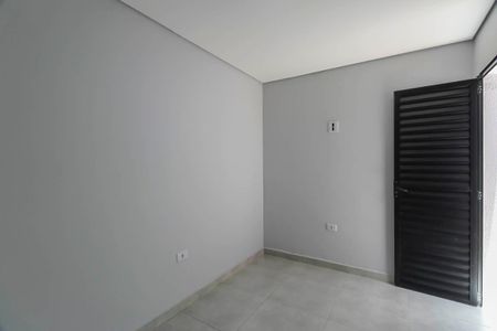 Quarto de apartamento para alugar com 1 quarto, 27m² em Vila Paulo Silas, São Paulo