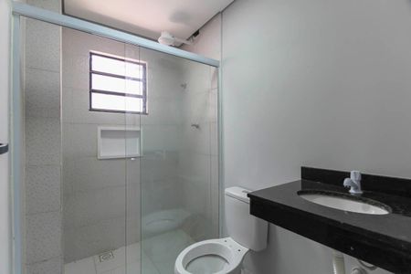 Banheiro Social de apartamento para alugar com 1 quarto, 27m² em Vila Paulo Silas, São Paulo