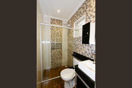 Banheiro de kitnet/studio para alugar com 1 quarto, 14m² em Caiçaras, Belo Horizonte