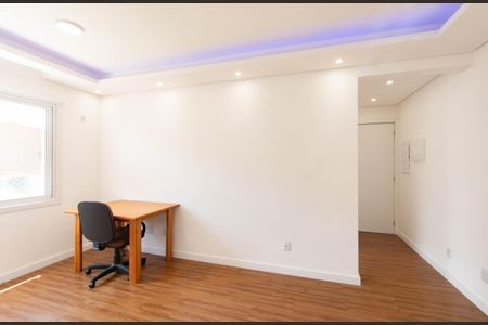 Apartamento à venda com 2 quartos, 56m² em Marechal Rondon, Canoas