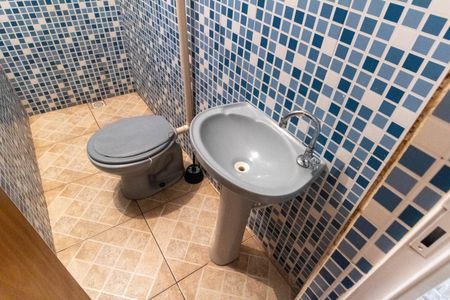 Banheiro  de kitnet/studio para alugar com 1 quarto, 30m² em Guaratiba, Rio de Janeiro