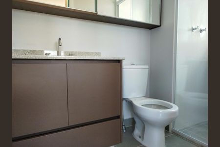 Banheiro de kitnet/studio para alugar com 1 quarto, 28m² em Vila Aricanduva, São Paulo