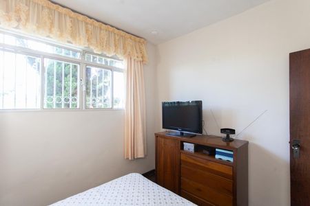 Suíte de casa para alugar com 4 quartos, 239m² em Glória, Belo Horizonte