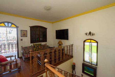 Sala Superior de casa para alugar com 5 quartos, 218m² em Eldorado, Contagem